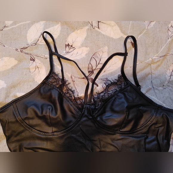 Fake leather body suit - Picture 3 of 3